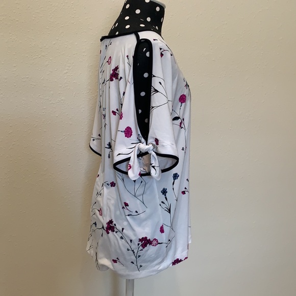 Two Talbots shirts! Plus one Ivanka Trump shirt - Picture 9 of 10